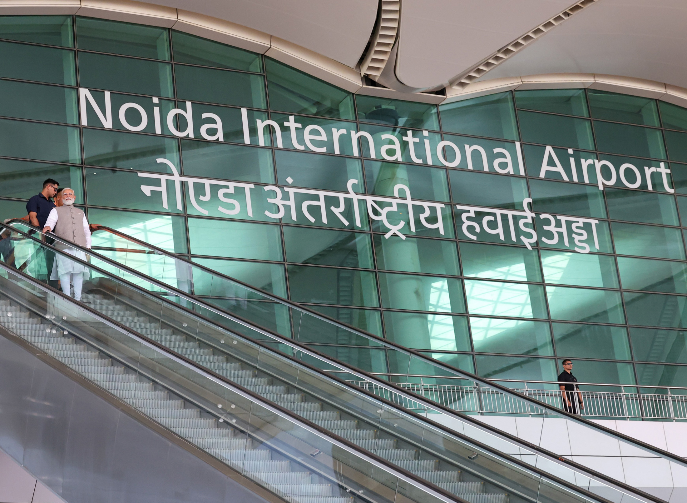 Google Maps की बड़ी गड़बड़ी हुई दूर, अब सीधे पैसेंजर टर्मिनल पहुंचेंगे Noida Airport के यात्री