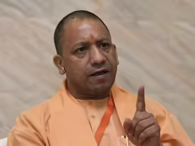 राम मंदिर चंदा घोटाले पर CM योगी का बड़ा ऐलान, बोले- जन आस्था से खिलवाड़ करने वालों को नहीं मिलेगी कोई माफी