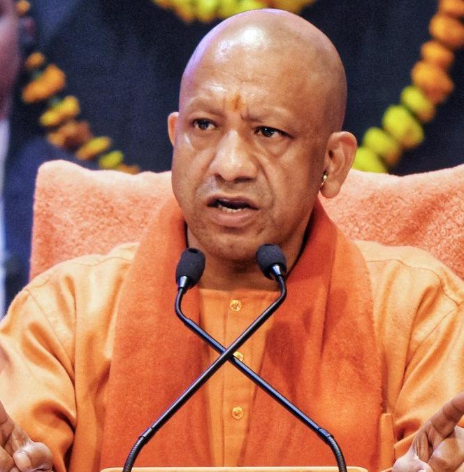 Uttar Pradesh: बलरामपुर में गरजे सीएम योगी, बोले- 2017 से पहले गरीबों का राशन खा जाते थे सपा के गुंडे