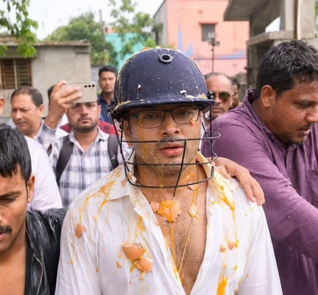 Kolkata: अंडा फेंकने की घटनाओं पर हाईकोर्ट ने पुलिस से मांगी रिपोर्ट, कोर्ट ने कहा-‘सिर्फ गिरफ्तारी काफी नहीं’