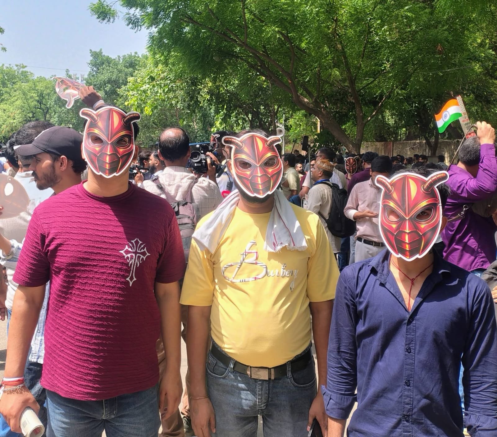 New Delhi: कहीं विपक्ष को न चट कर जाएं कॉकरोच, CJP से किसे होगा नुकसान?
