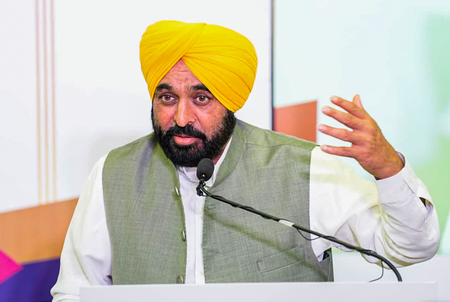 Chandigarh: मान की मुश्किलें बढ़ी, 'गुरु-विरोधी' घोषित होने पर घेराबंदी शुरू
