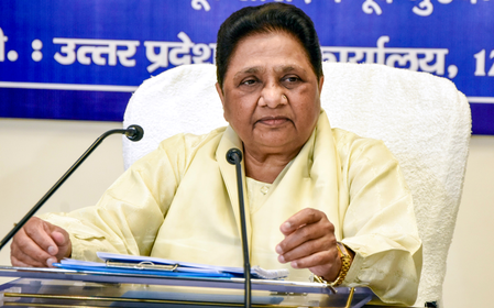 Lucknow: यूपी में मायावती को ब्राह्मण समाज पर बड़ा भरोसा, बहुमत की सरकार बनाने का दावा