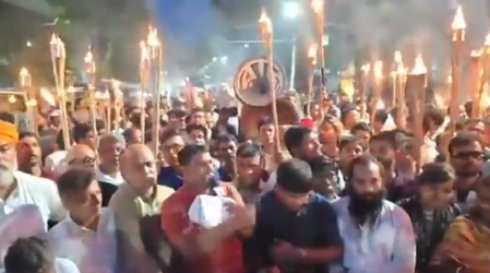 Dhaka: बांग्लादेश में हिंदुओं का विशाल प्रदर्शन, भगवान राम की मूर्ति का अपमान बर्दाश्त नहीं