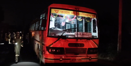 एटा हादसा: कैंटर की टक्कर, 4 की मौत