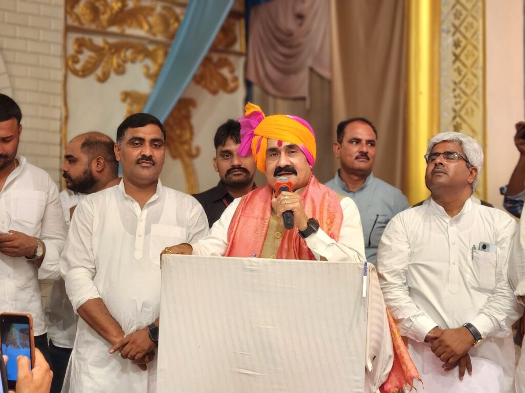 Datia News: नरोत्तम का टिकट कटा, दतिया में हाईवॉल्टेज ड्रामा