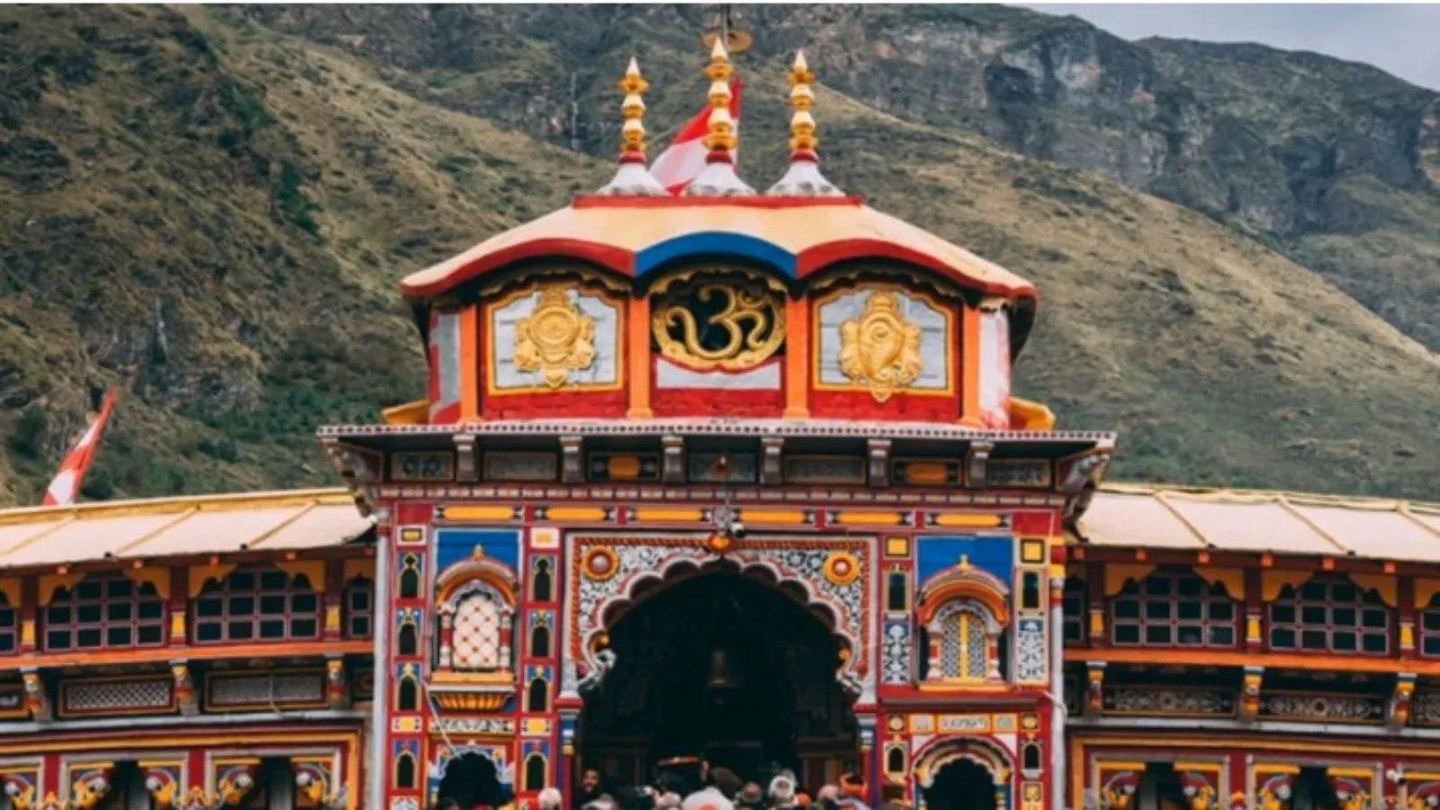 Badrinath Dham temple donation theft allegations