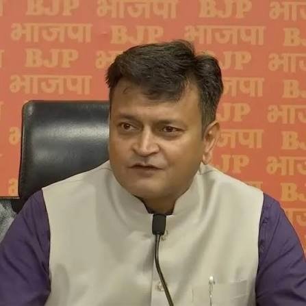 Ajay Alok backed CM Yogi