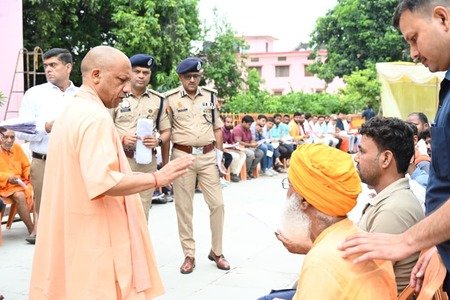 मुख्यमंत्री योगी आदित्यनाथ
