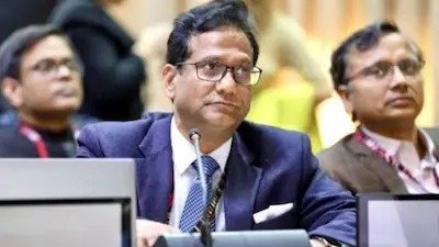 कौन हैं IAS नरेश पाल गंगवार