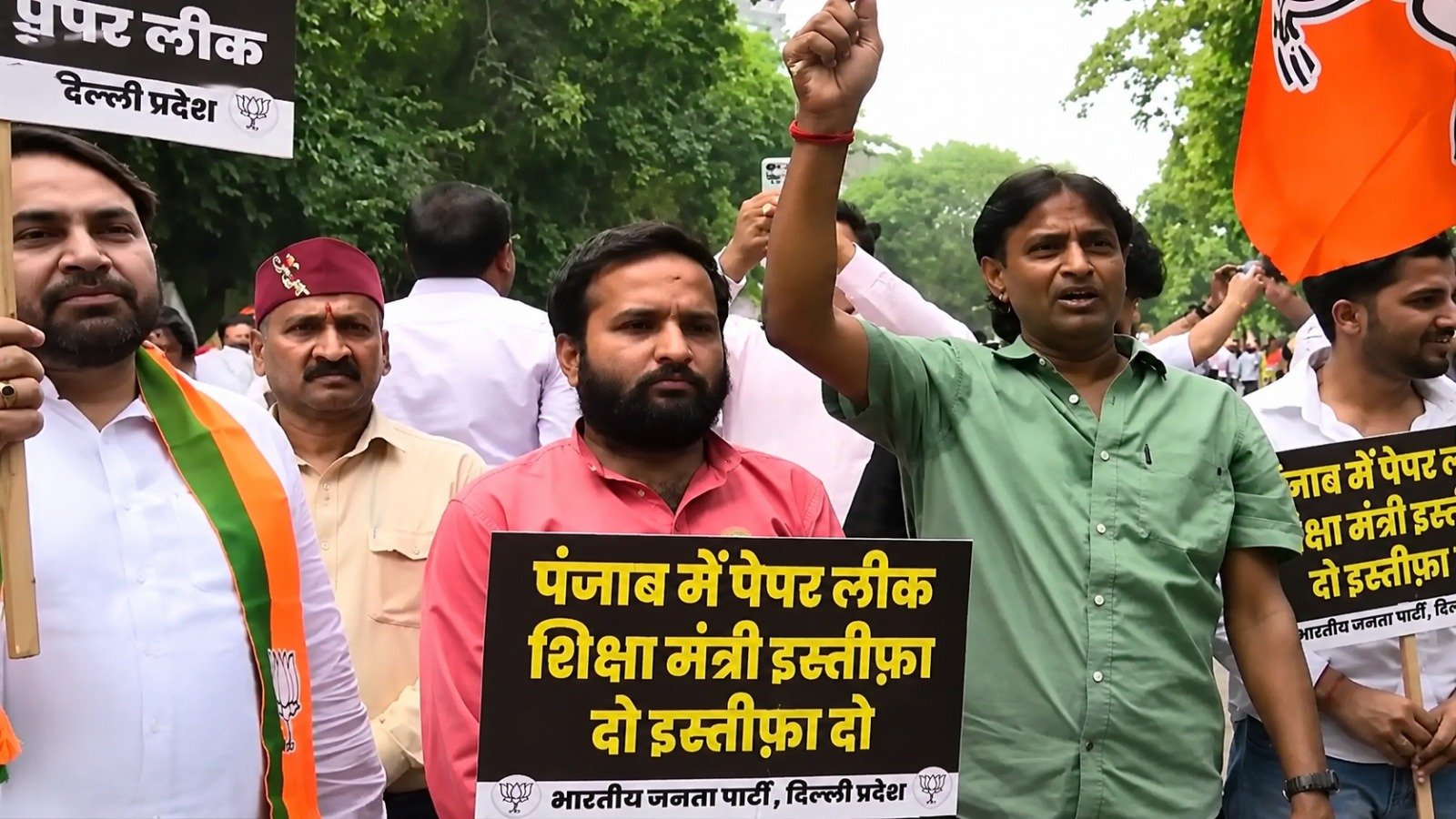 पंजाब के शिक्षा मंत्री से इस्तीफे की मांग