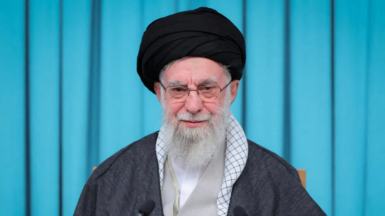 Ali Khamenei Funeral: आयतुल्ला अली खामेनेई के अंतिम संस्कार में कौन-कौन होगा शामिल? भारत के इन बड़े नेताओं को मिला ईरान का न्योता