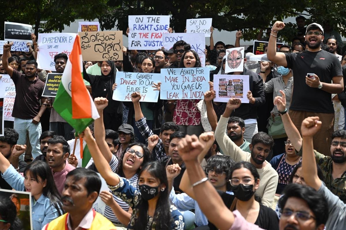 Sansad March: संसद मार्च में आखिर कितने लोग आए? जंतर-मंतर से प्रशांत भूषण ने बताया बड़ा आंकड़ा