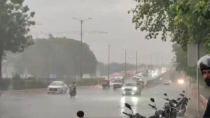 Weather Update: 12 राज्यों में बारिश का अलर्ट