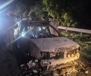 Abhinav Arora Car Fire: अभिनव अरोड़ा की कार में आग, परिवार सुरक्षित