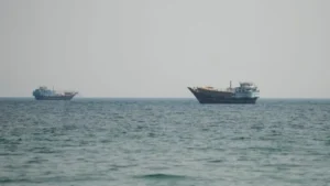 Hormuz Strait Attack: होर्मुज में यूएई टैंकर पर हमला, भारतीय की मौत