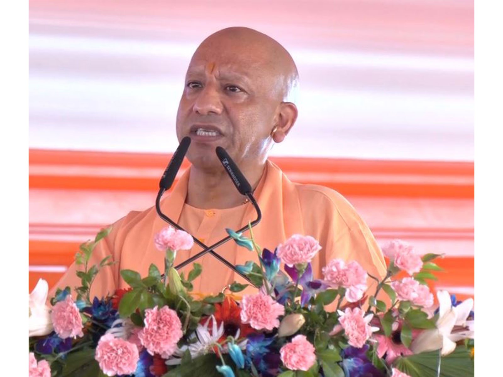 CM Yogi Saharanpur: सहारनपुर से गरजे सीएम योगी,विकास परियोजनाओं के साथ विपक्ष पर तीखे हमले