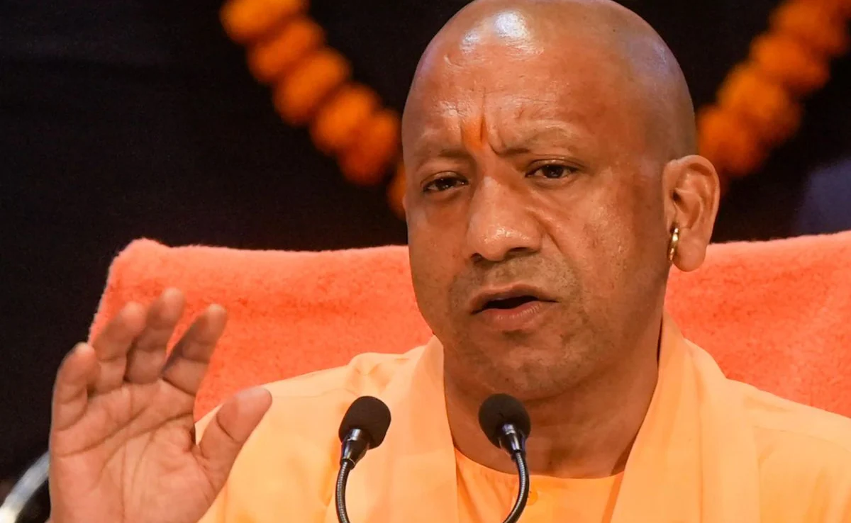 बीमारी, बेरोजगारी और बिजली संकट से पहचान की नई उड़ान तक: मुख्यमंत्री योगी ने 9 साल की सरकार का रिपोर्ट कार्ड किया पेश