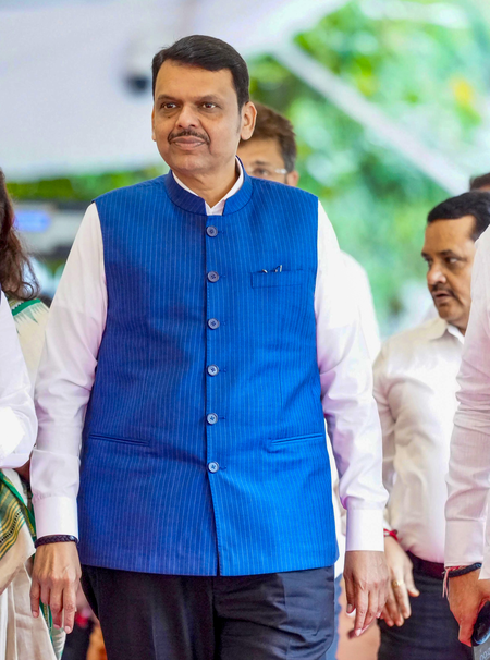 Mumbai: राहुल गांधी को सीएम फडणवीस की चुनौती, बोले-हिम्मत दिखाएं और बहस करें