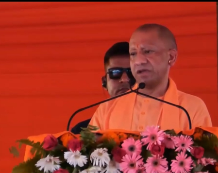 Fatehpur: सीएम योगी का बडा ऐलान, पेपर लीक पर दोषियों की संपत्ति जब्त होगी, संसद में आएगा कानून 