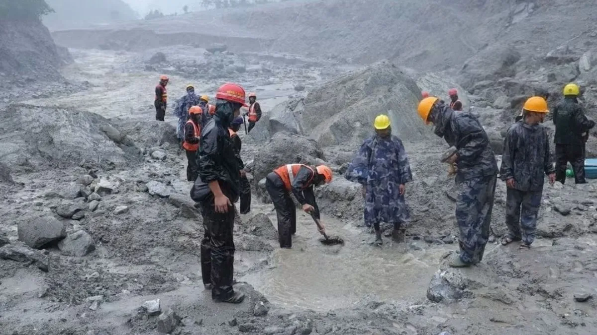 NEPAL RESCUE: नेपाल: टनल में फंसी जिंदगियां, रेस्क्यू ऑपरेशन जारी
