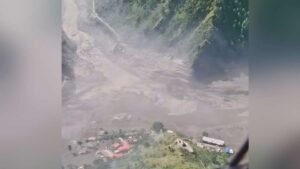 Nepal Flood: तिब्बत से आई बाढ़ ने नेपाल में मचाई तबाही