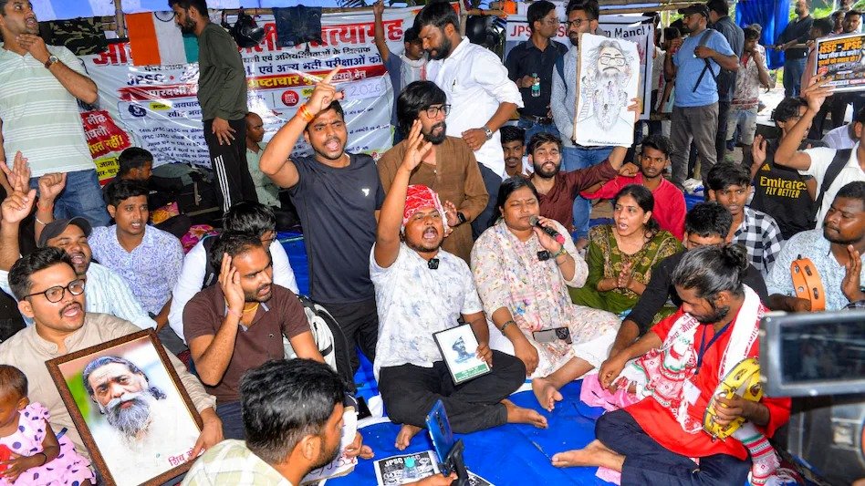झारखंड में छात्रों का विरोध 14वें दिन भी जारी
