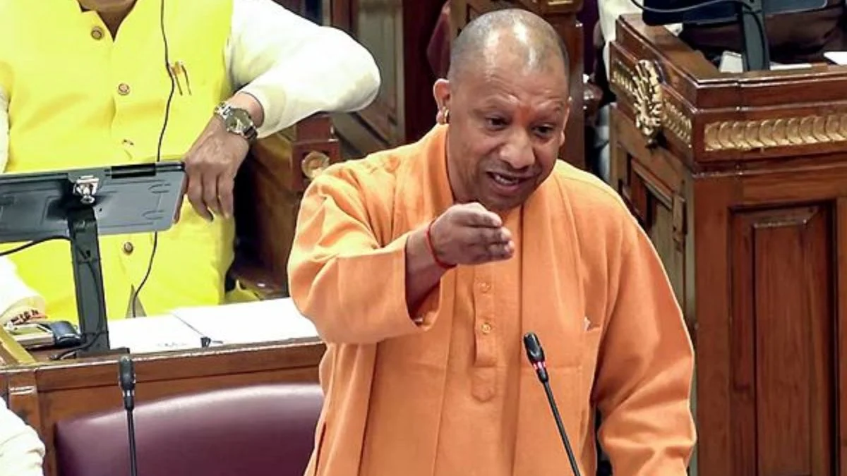 Yogi Adityanath: योगी का विपक्ष पर बड़ा वार: जो आस्था का सम्मान नहीं करते, वे विकास क्या करेंगे