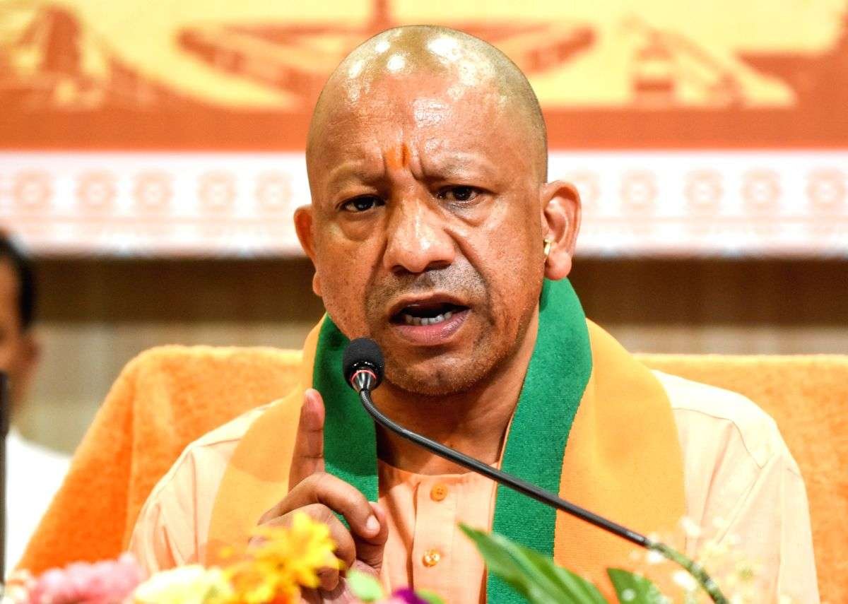 Uttar Pradesh: यूपी विधानसभा में हंगामे के बाद गरजे सीएम योगी, बोले- सपा ने लोकतंत्र और सदन दोनों की मर्यादा तोड़ी