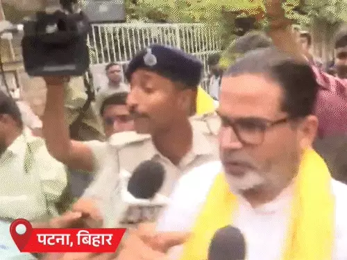 बांकीपुर में प्रशांत किशोर की बड़ी बढ़त, दतिया में कांग्रेस मजबूत, मंजलपुर में भाजपा की शानदार जीत