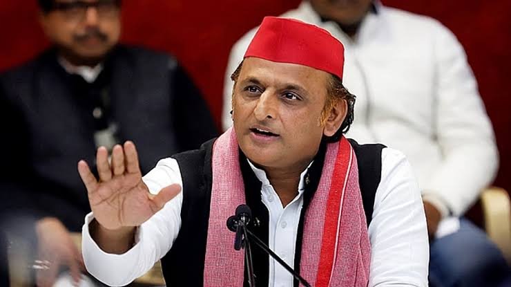 हर साल 40 हजार चुनाव से पहले अखिलेश यादव का महिलाओं से वादा
