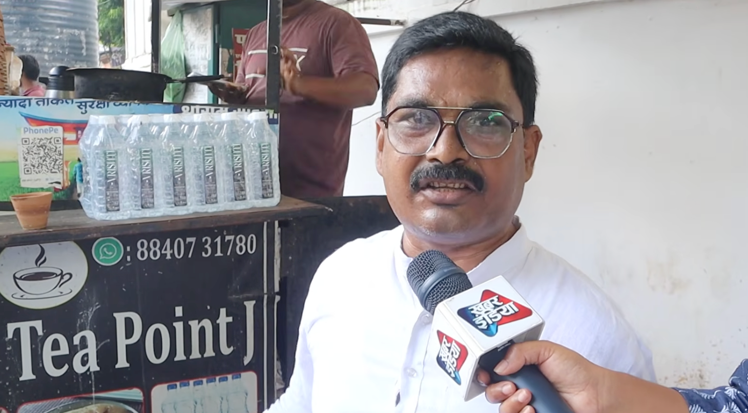योगी सरकार में माफिया पर कार्रवाई का दावा