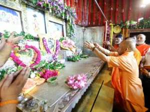 MATHURA IN YOGI NEWS