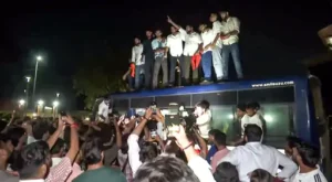 दिल्ली बिल्डिंग हादसे पर ABVP का प्रदर्शन
