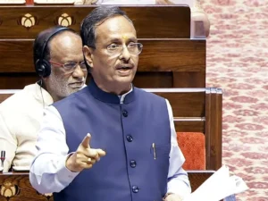 Dinesh Sharma: दिनेश शर्मा का तीन दशक का राजनीतिक सफर