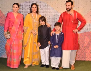 Celebrity Ganpati Looks: करिश्मा कपूर - करीना कपूर खान