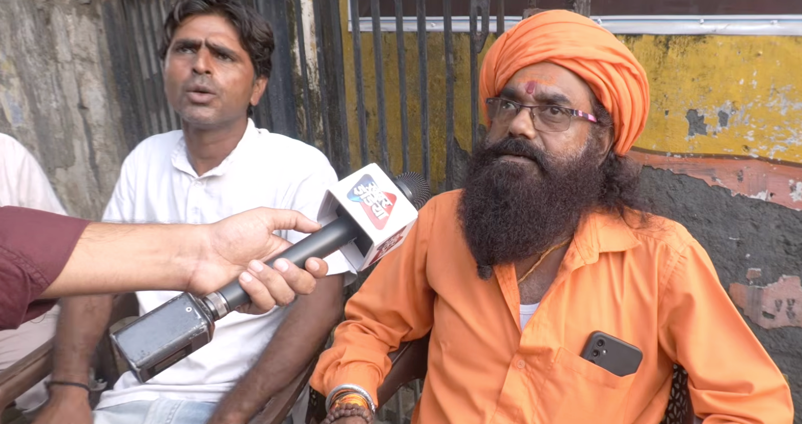 लोनी में योगी राज पर लोगों ने रखी अपनी राय