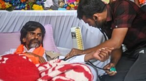Maratha Reservation: मराठा आरक्षण, जरांगे ने खत्म किया अनशन