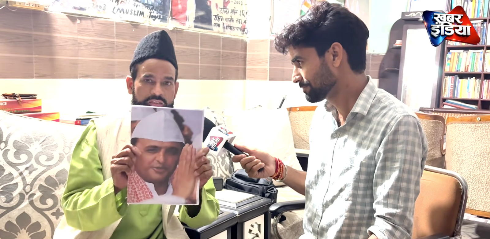 अखिलेश यादव की राजनीति पर मौलाना का तंज