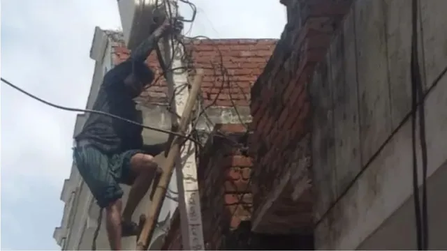 Noida Power Theft:
