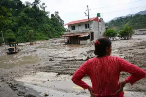 Nepal Flood Rescue: नेपाल में बाढ़ से 1356 मौतें, बचाव जारी