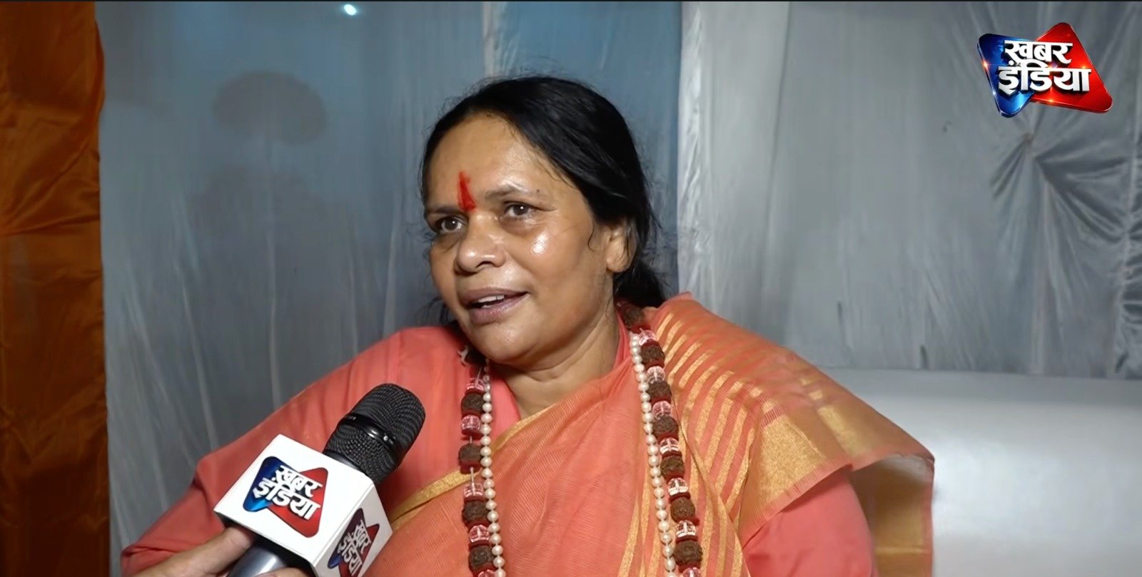 अखिलेश यादव पर साध्वी प्राची का बड़ा हमला