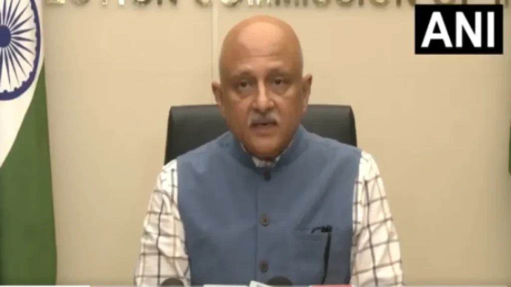 SIR के सभी फैसले तीनों आयुक्तों की सर्वसम्मति से लिए गए: चुनाव आयोग SIR decisions: