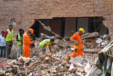 New Delhi: आखिर PG के बच्चे 'मकान माफिया' के खौफ में करें तो क्या करें, भविष्य बनाएं या जीवन बचाएं?
