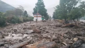 Glacial Lake Outburst: शिंताफू झील फटी, बंगाल और असम में बाढ़ का खतरा