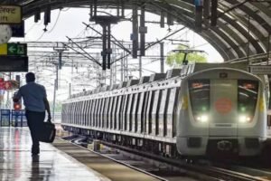 Delhi Metro दिल्ली में 2 दिन शराब की दुकानें रहेंगी बंद