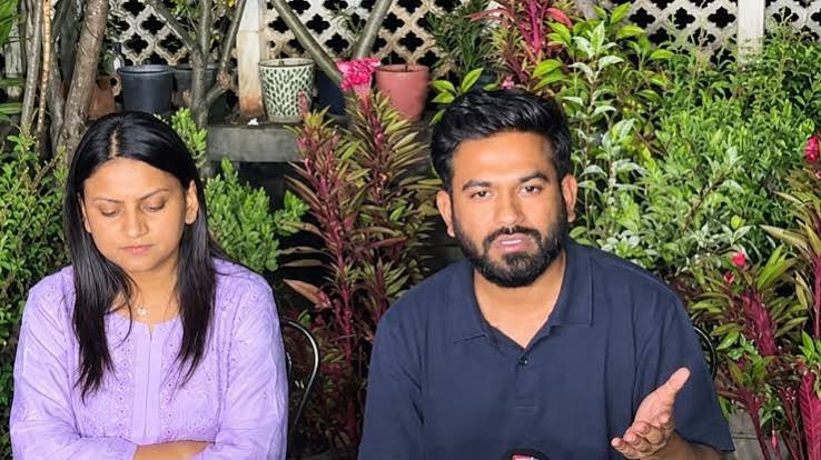 अभिजीत दीपके का दावा, पुलिस कर रही निगरानी