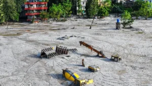 Glacial Lake Outburst: भूटान में बाढ़ से तबाही, भारत के कई जिले अलर्ट