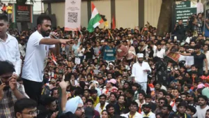 Gyanesh Kumar Controversy: मुंबई में ज्ञानेश कुमार के खिलाफ जुटे हजारों लोग