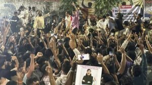 MPSC Student Protest: एमपीएससी आंदोलन खत्म, अध्यक्ष पर फैसला बाकी